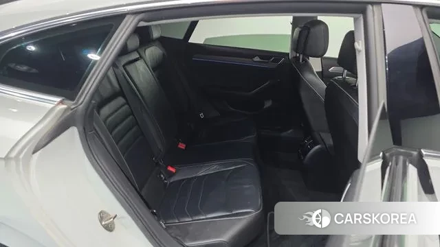 Volkswagen Arteon 2019 Белый из Кореи, фото 3