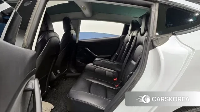 Tesla Model 3 2021 Белый из Кореи, фото 3