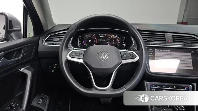 Volkswagen Tiguan Allspace 2024 Серый из Кореи, фото 3