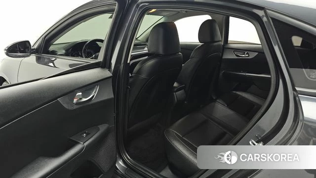 Kia The New K3 2nd generation 2021 Серый из Кореи, фото 3