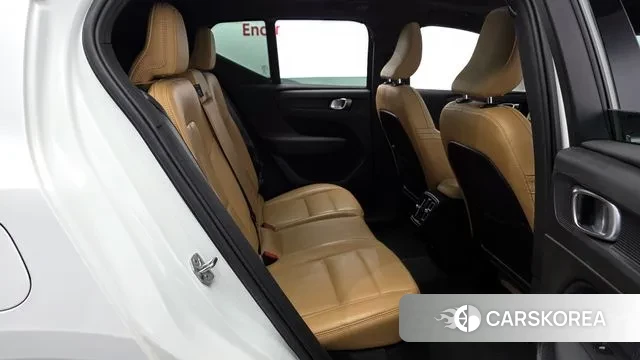 Volvo XC40 2020 Белый из Кореи, фото 3