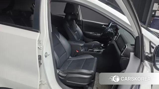 Kia Sportage 4th Generation 2018 Белый из Кореи, фото 3
