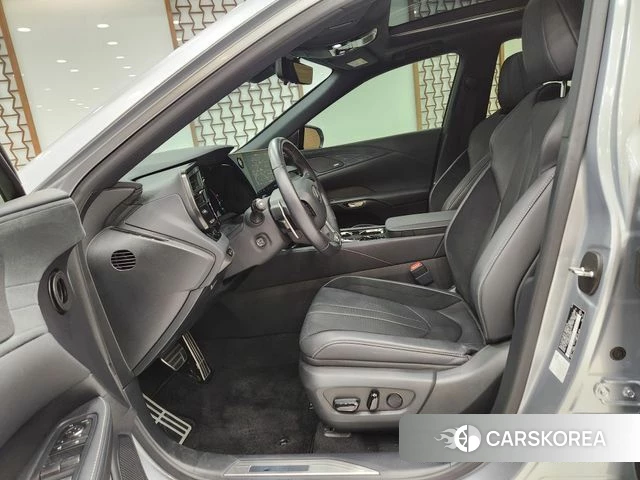 Lexus RX500h 5th generation 2024 Светло-серебряный цвет из Кореи, фото 3