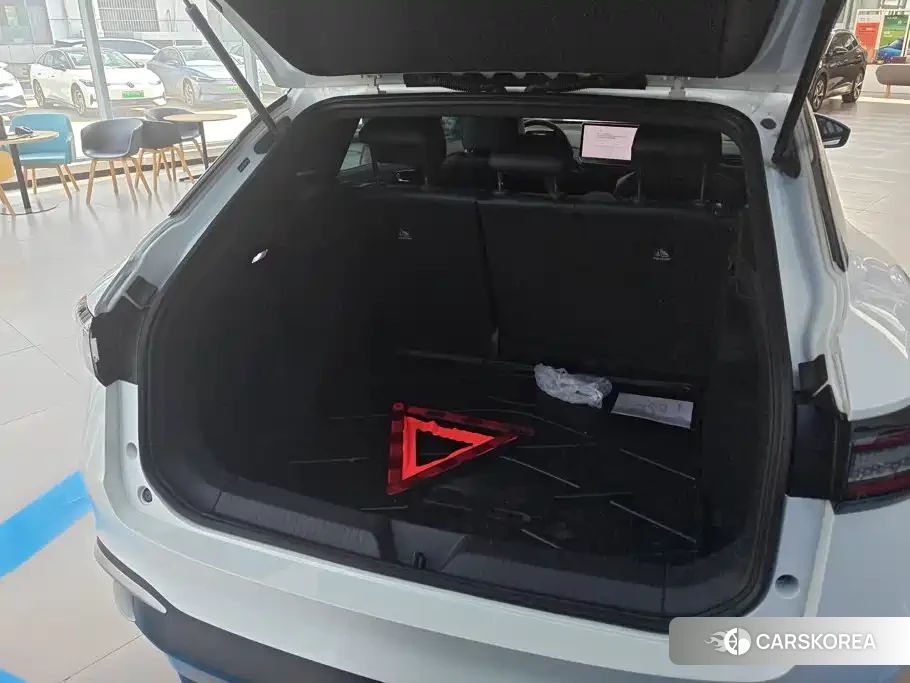 Volkswagen ID.4 X 2024 Белый из Китая, фото 3