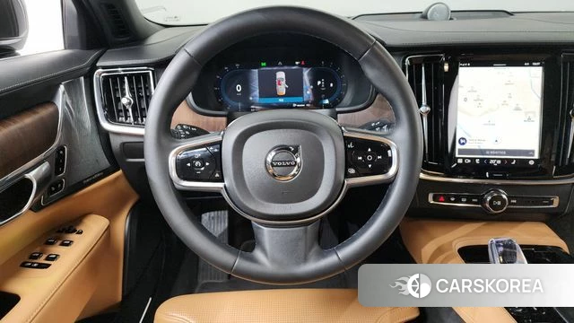 Volvo S90 2023 Серый из Кореи, фото 3