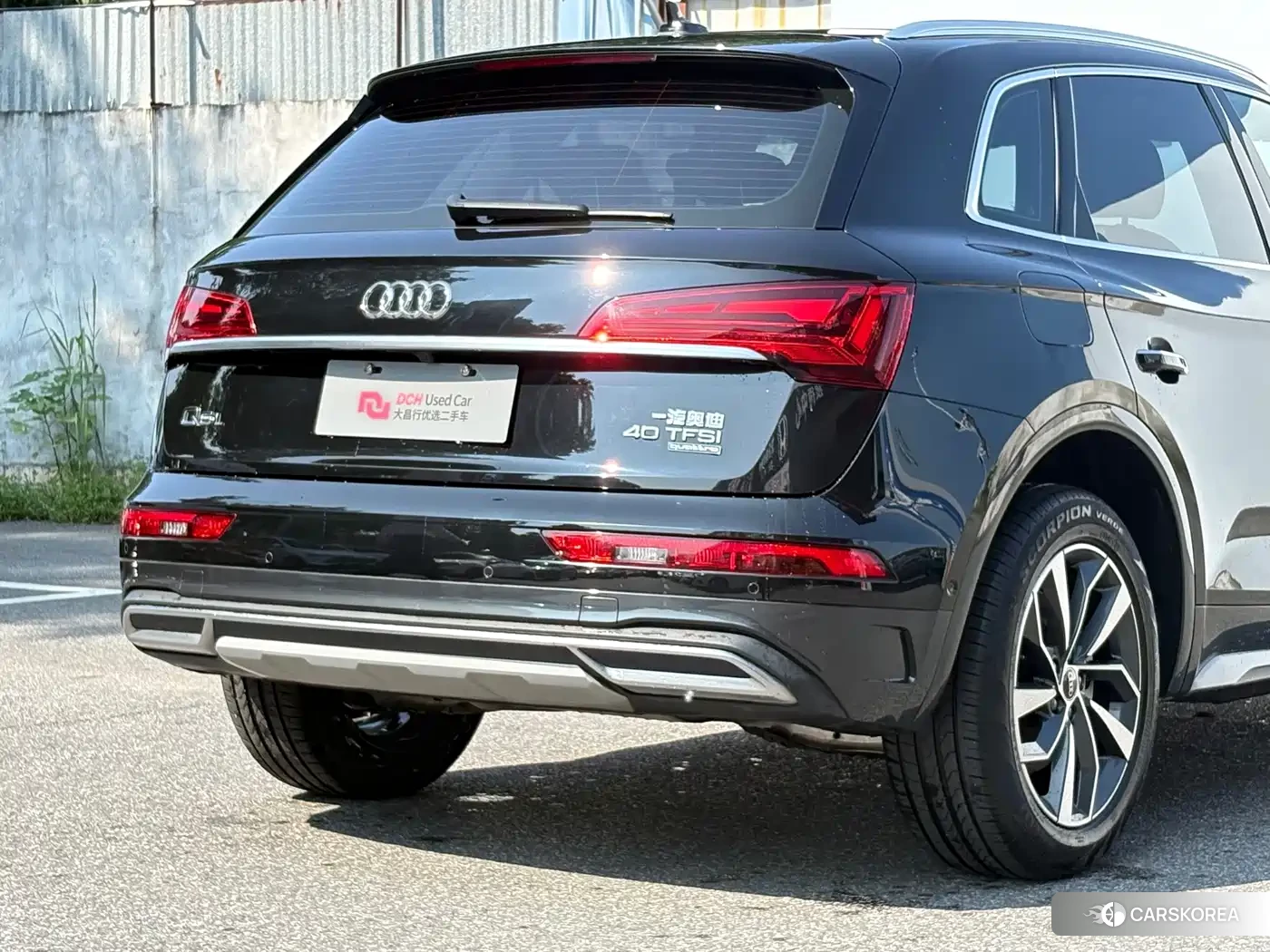 Audi Q5L 2021 Черный из Китая, фото 3