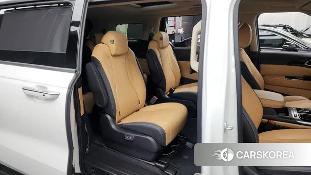 Kia Carnival 4th generation 2023 Белый из Кореи, фото 3