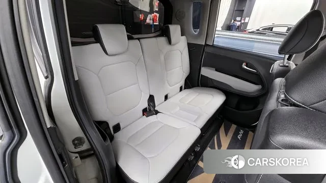 Kia The New Kia Ray EV 2023 Белый из Кореи, фото 3