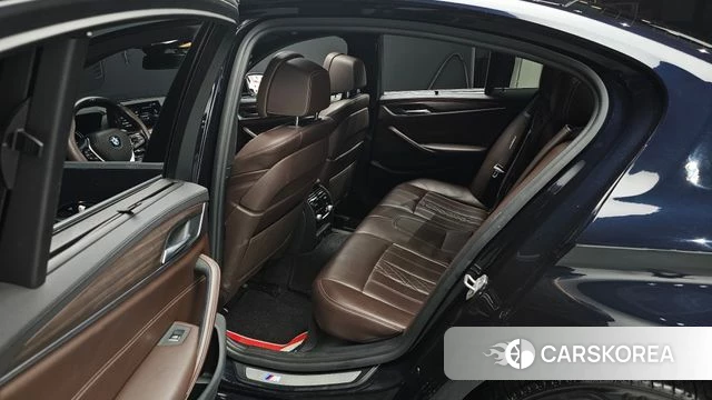 BMW 5 Series (G30) 2018 Черный из Кореи, фото 3