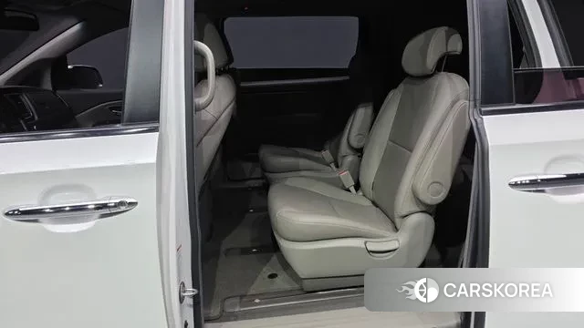 Kia All New Carnival 2018 Белый из Кореи, фото 3