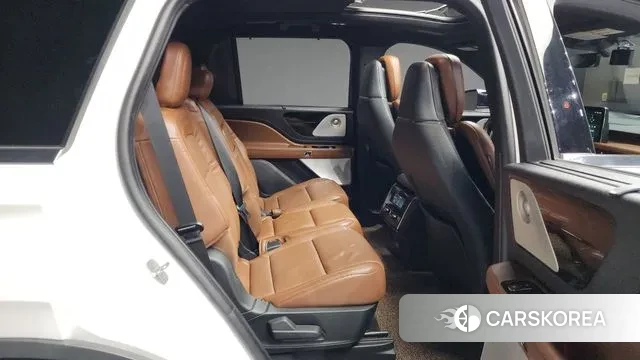Lincoln Aviator 2nd generation 2021 Белый из Кореи, фото 3