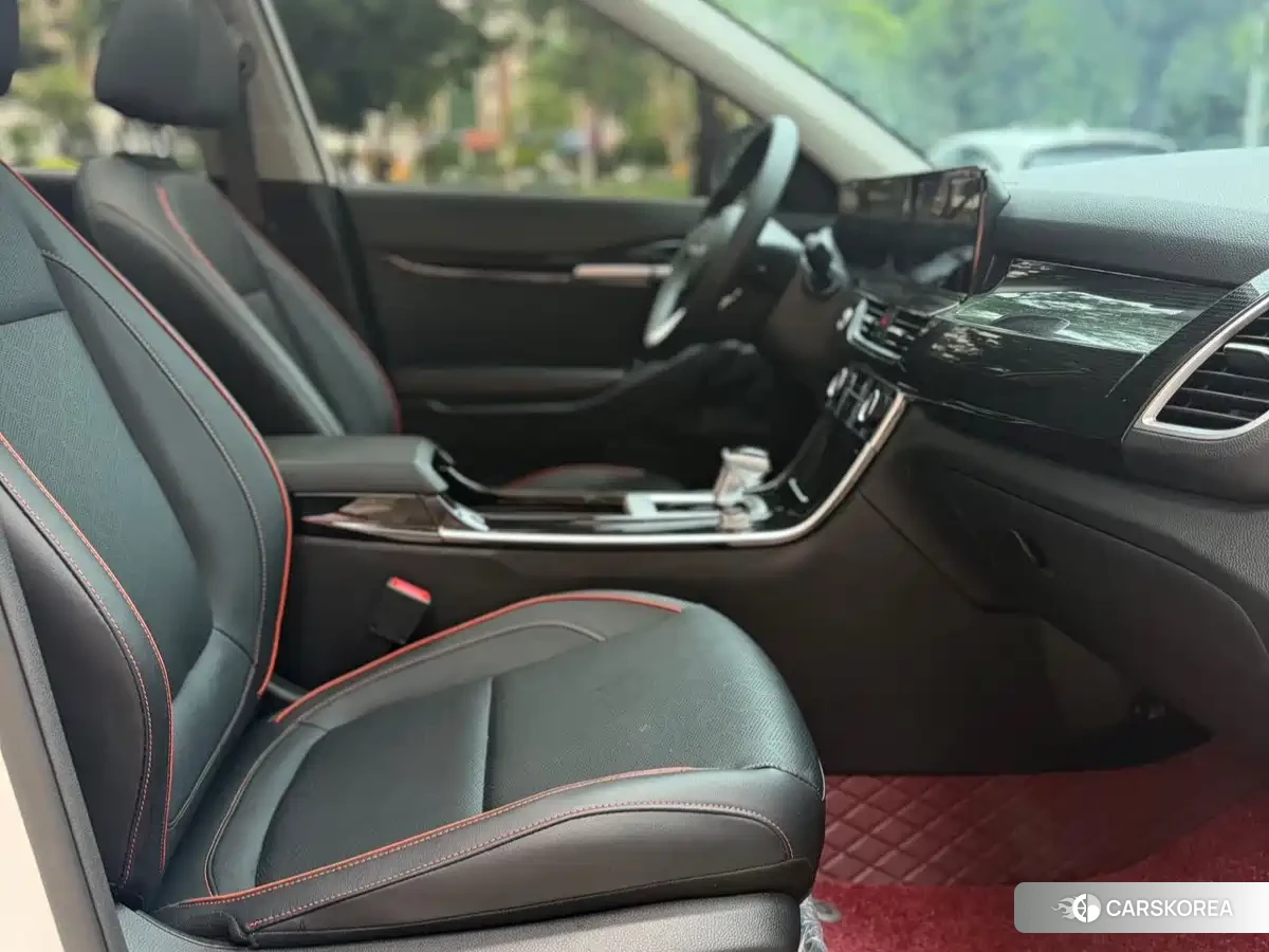 Kia Seltos 2023 Белый из Китая, фото 5