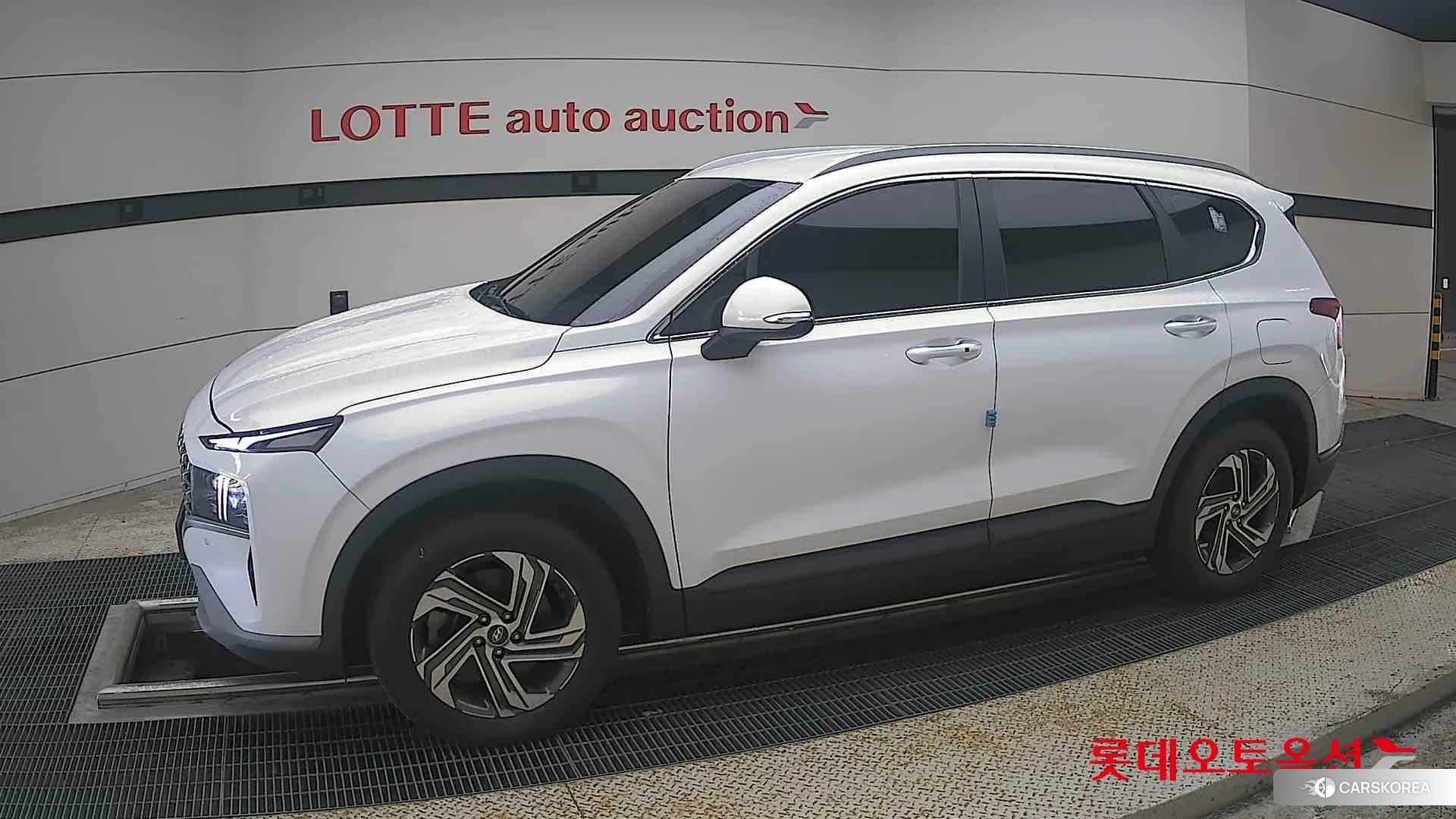 Hyundai Santa Fe 2021 Белый из Кореи, фото 3