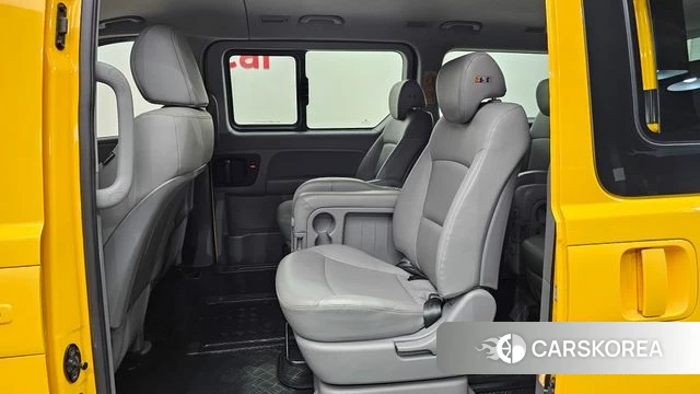 Hyundai The New Grand Starex 2021 Желтый из Кореи, фото 3