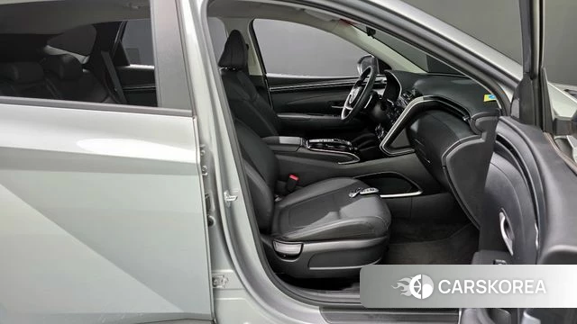 Hyundai Tucson (NX4) 2023 Серебряный из Кореи, фото 3