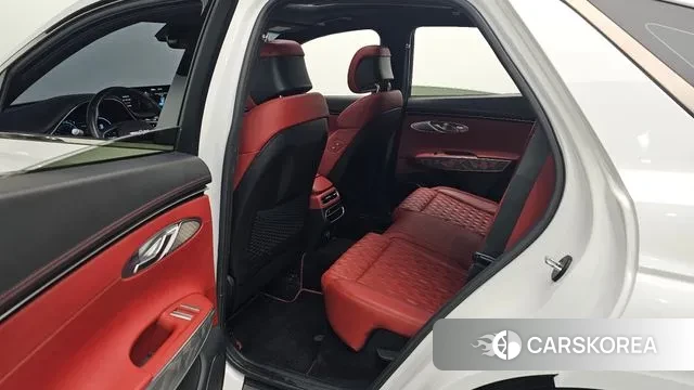 Genesis GV70 2022 Белый из Кореи, фото 3