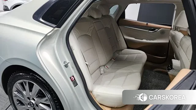 Hyundai The New Grandeur IG Hybrid 2021 Серебристо-серый из Кореи, фото 3