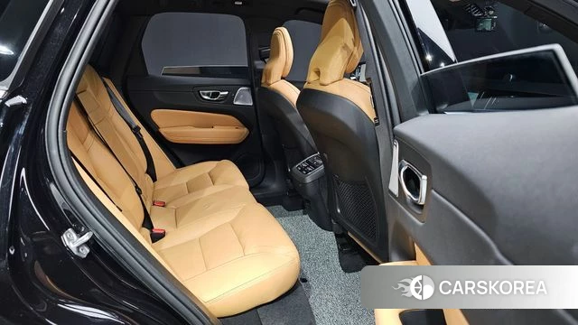 Volvo XC60 second Generation 2021 Черный из Кореи, фото 3