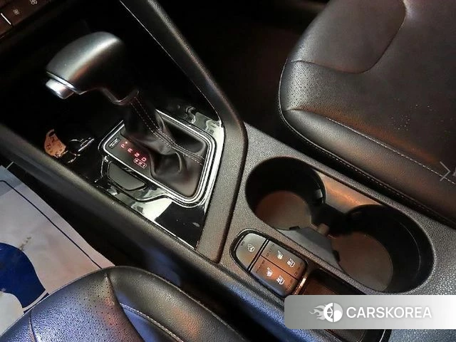 Kia Niro 2018 Белый из Кореи, фото 3
