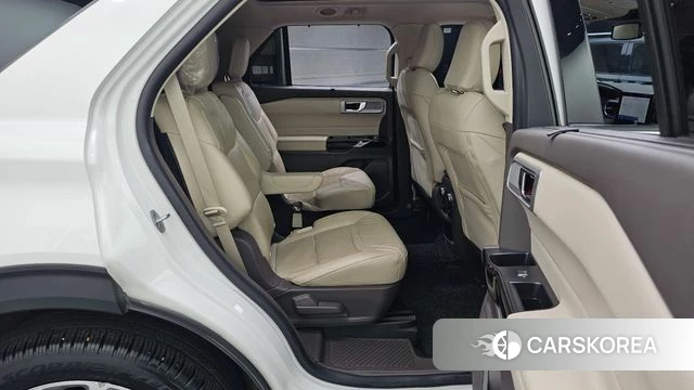 Ford Explorer 6th Generation 2021 Белый из Кореи, фото 3