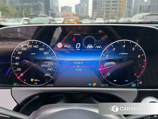Mercedes-Benz E-class 2025 Белый из Китая, фото 3