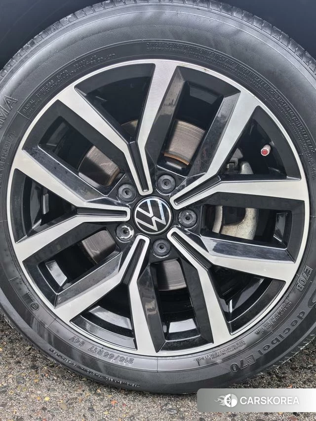 Volkswagen Magotan 2022 Черный из Китая, фото 3