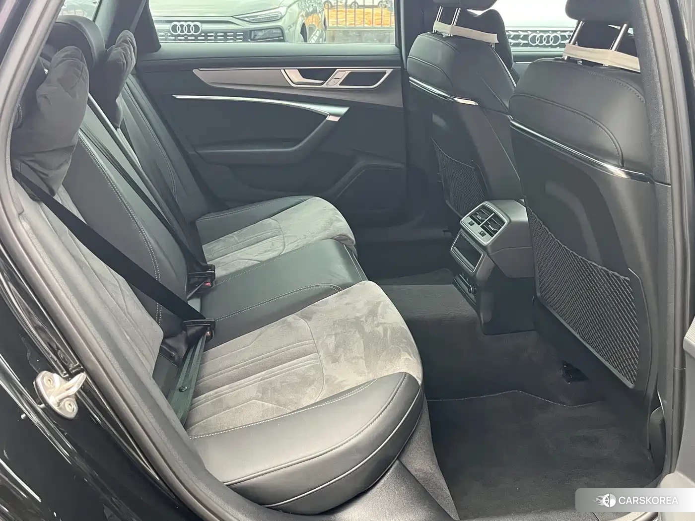 Audi A6L 2023 Черный из Китая, фото 3