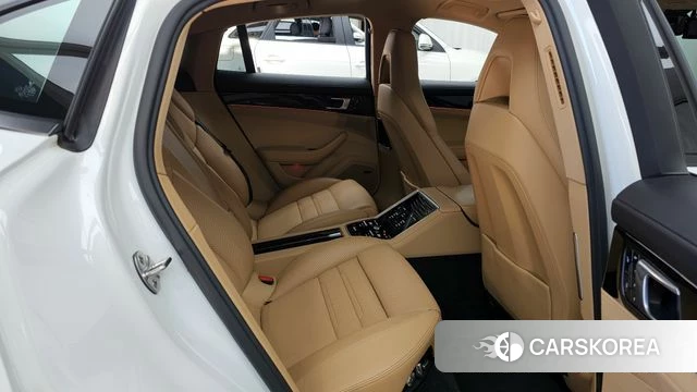 Porsche Panamera (971) 2018 Белый из Кореи, фото 3