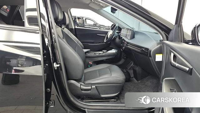 Kia EV6 2022 Черный из Кореи, фото 3
