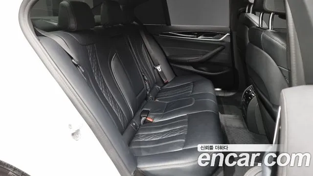 BMW 5 Series (G30) 2021 Белый из Кореи, фото 3