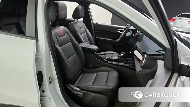 Chevrolet (GM Daewoo) Trax Crossover 2023 Белый из Кореи, фото 3