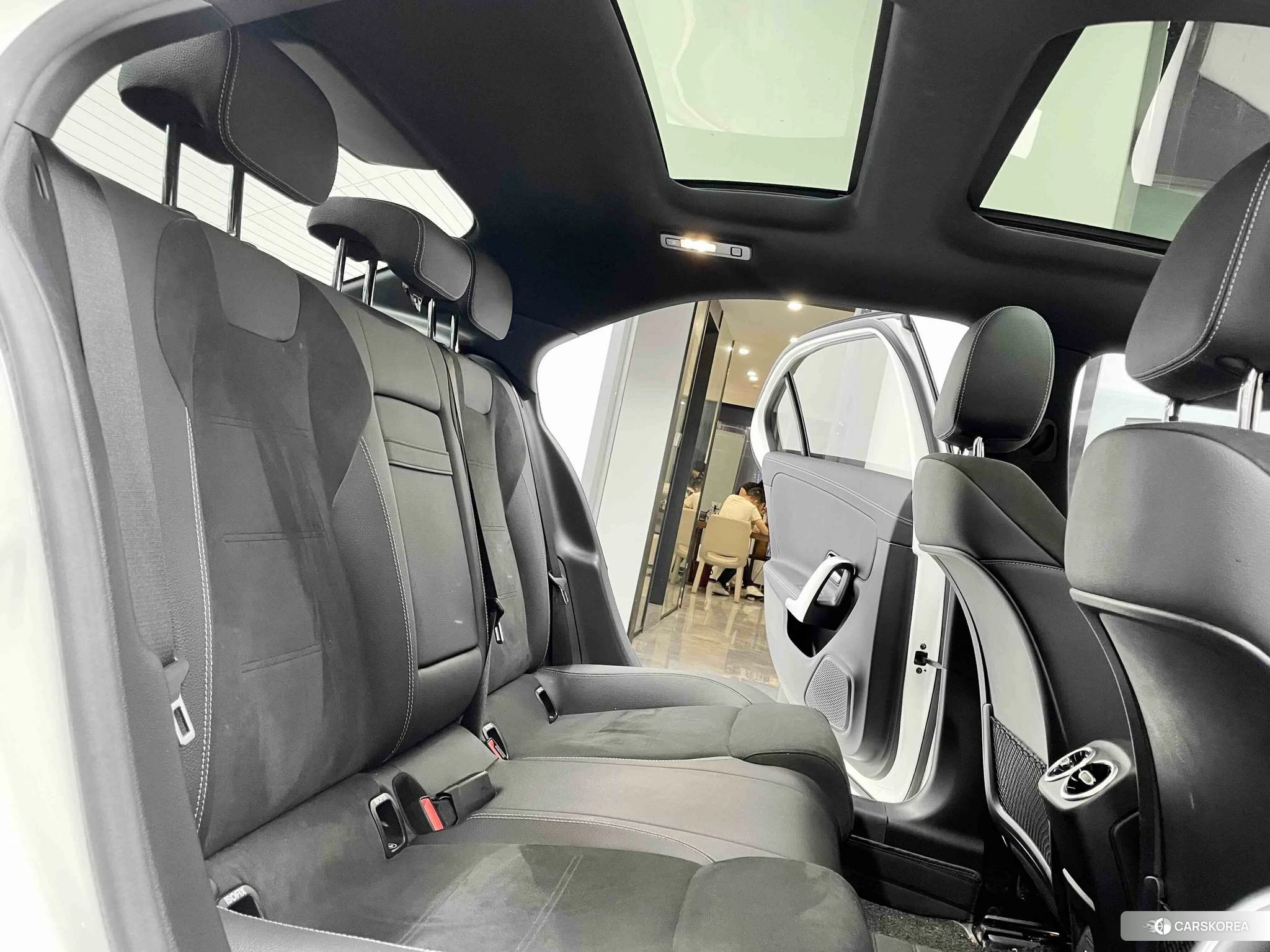 Mercedes-Benz Class A 2021 Белый из Китая, фото 3