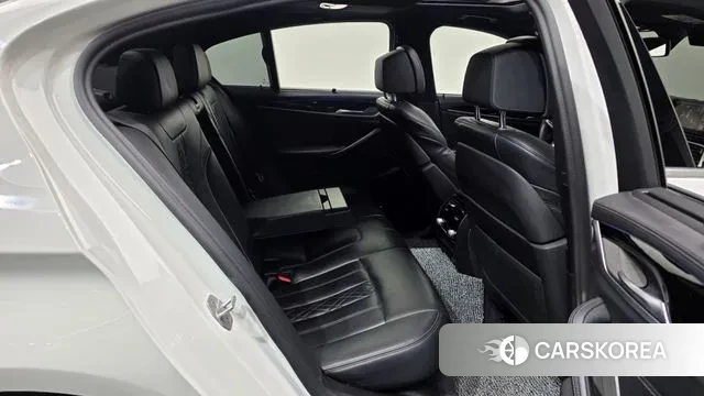 BMW 5 Series (G30) 2020 Белый из Кореи, фото 3