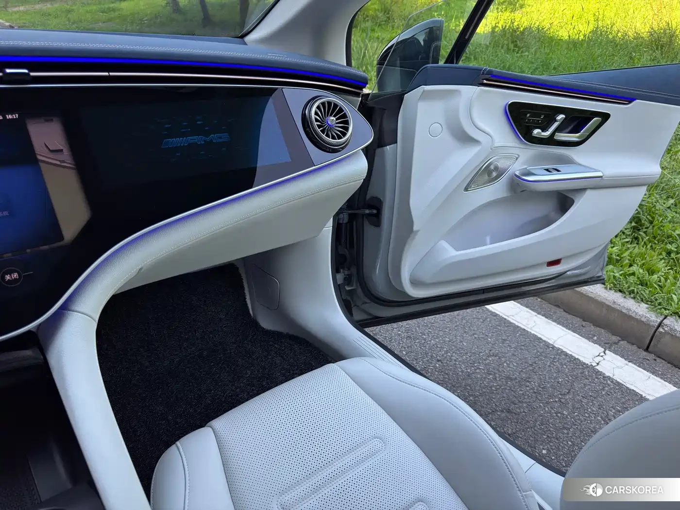 Mercedes-Benz EQE AMG 2023 Silver/gray из Китая, фото 3
