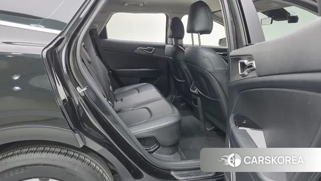 Kia Sportage 5th Generation Hybrid 2022 Черный из Кореи, фото 3