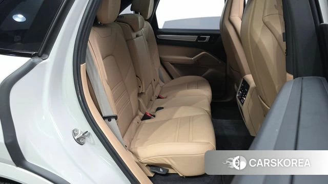 Porsche Cayenne (PO536) 2023 Серебристо-серый из Кореи, фото 3
