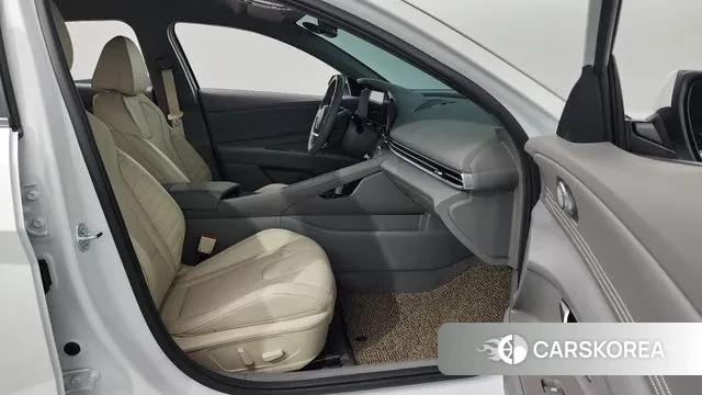 Hyundai The New Avante (CN7) 2025 Белый из Кореи, фото 3