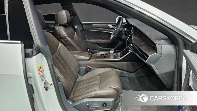 Audi A7 (4K) 2020 Белый из Кореи, фото 3