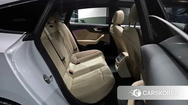 Audi A5 (F5) 2023 Белый из Кореи, фото 3