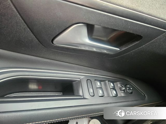 Peugeot 3008 second generation 2020 Черный из Кореи, фото 3