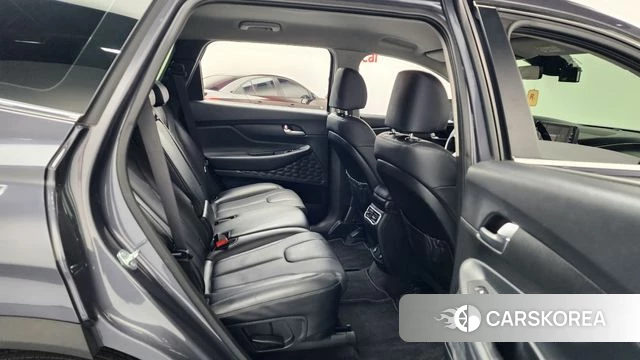 Hyundai The New Santa Fe 2021 Светло-серебряный цвет из Кореи, фото 3