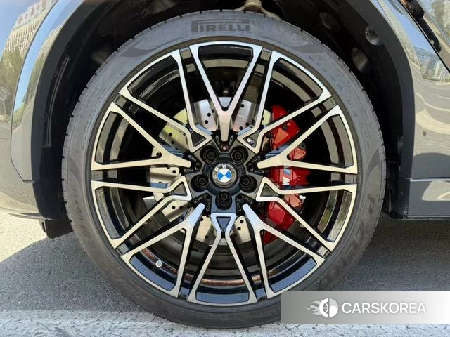 BMW X6 M 2026 Темно-серый из Китая, фото 3