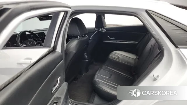 Hyundai Avante (CN7) 2022 Белый из Кореи, фото 3