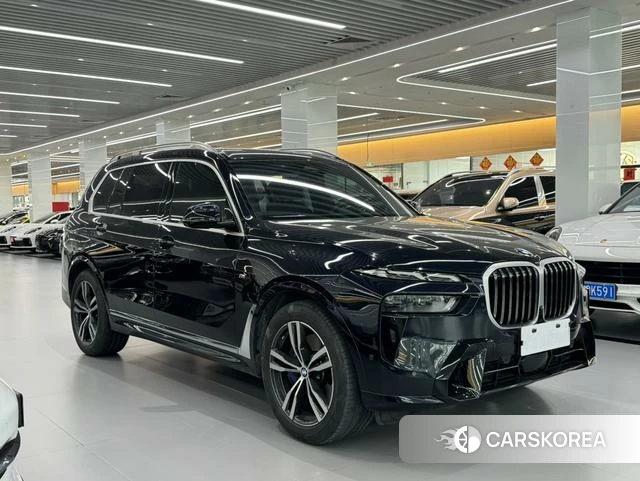 BMW X7 2023 Черный из Китая, фото 3