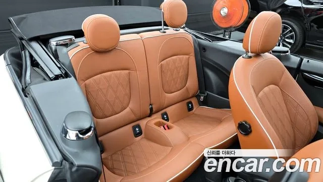 Mini Cooper S Convertible 2022 Жемчужный цвет из Кореи, фото 3