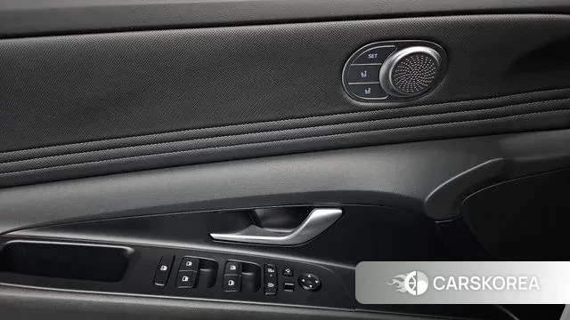 Hyundai The New Avante Hybrid (CN7) 2025 Белый из Кореи, фото 3