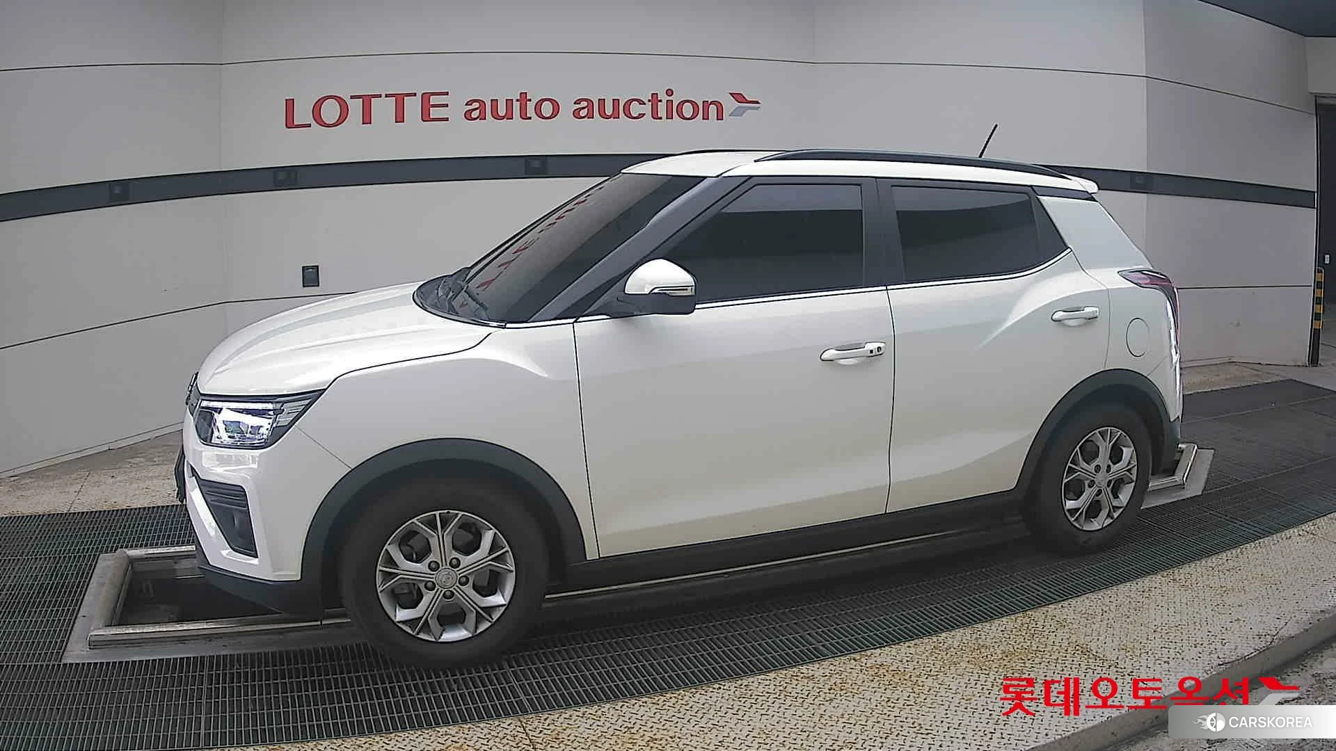 SsangYong Tivoli 2021 Grand White из Кореи, фото 3