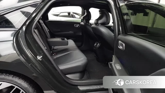 Hyundai Ionic 6 2022 Темно-зеленый из Кореи, фото 3