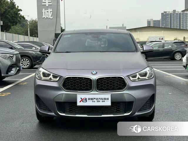 BMW X2 2022 Серебристо-серый из Китая, фото 3