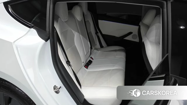 Tesla Model 3 2024 Белый из Кореи, фото 3